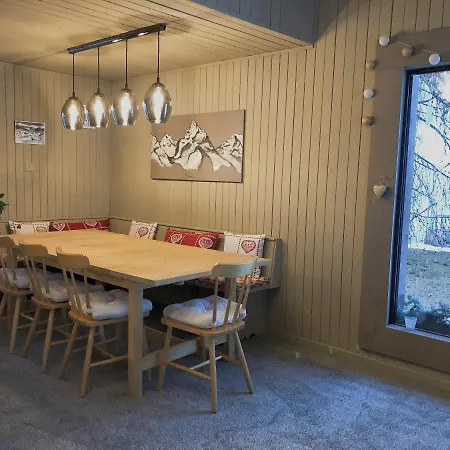 Magnifique Maison Près Du Centre Hébergement de vacances Nendaz