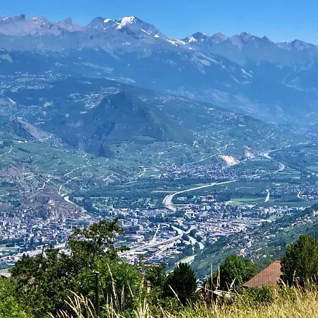Magnifique Maison Pres Du Centre Casa de Férias Nendaz